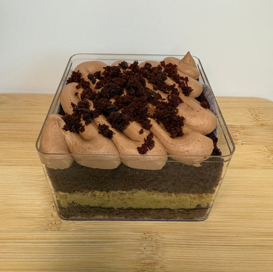Dubai Chocolate Cake Cups